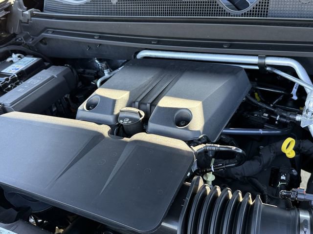 Used 2024 GMC Canyon AT4X image 27