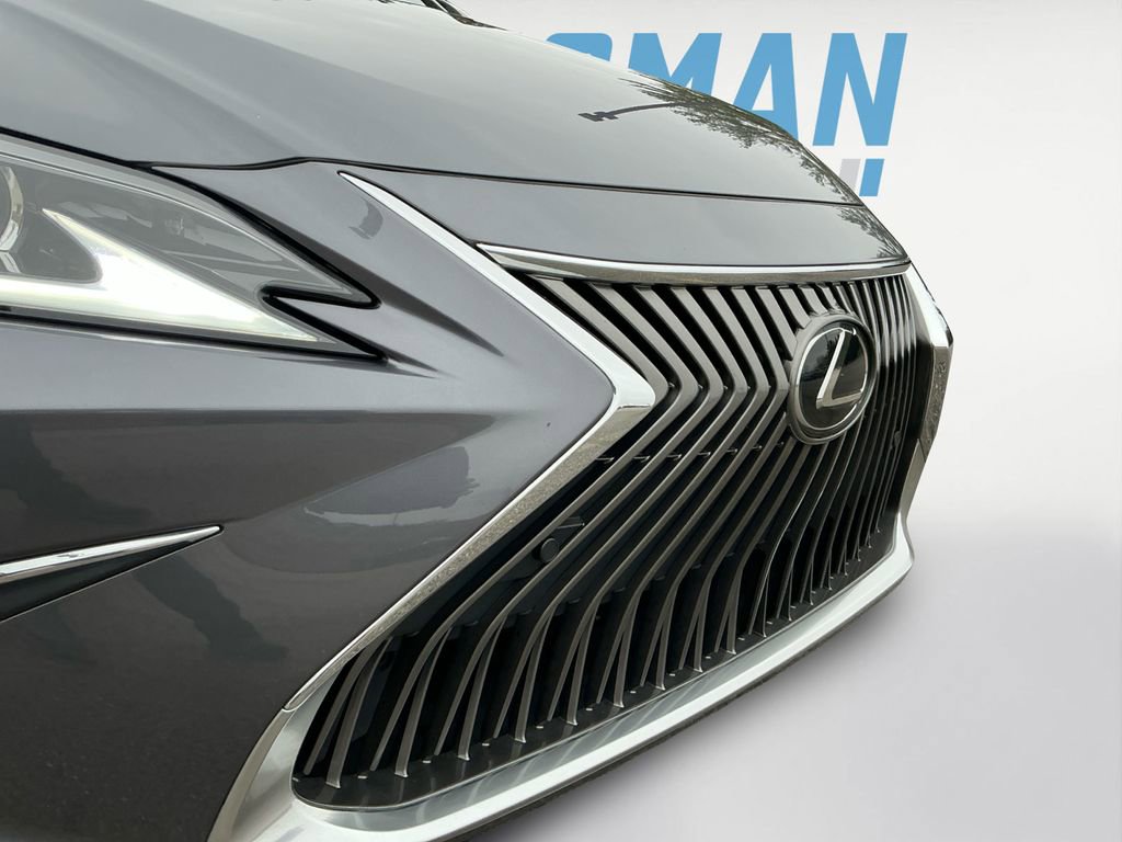 Used 2020 Lexus ES 350 350 Luxury w/ Accessory Package 2 image 22