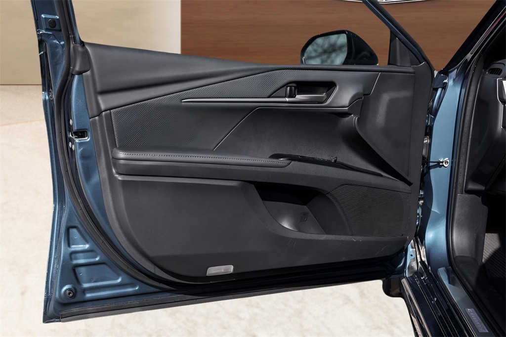 Used 2025 Toyota Camry XSE image 24