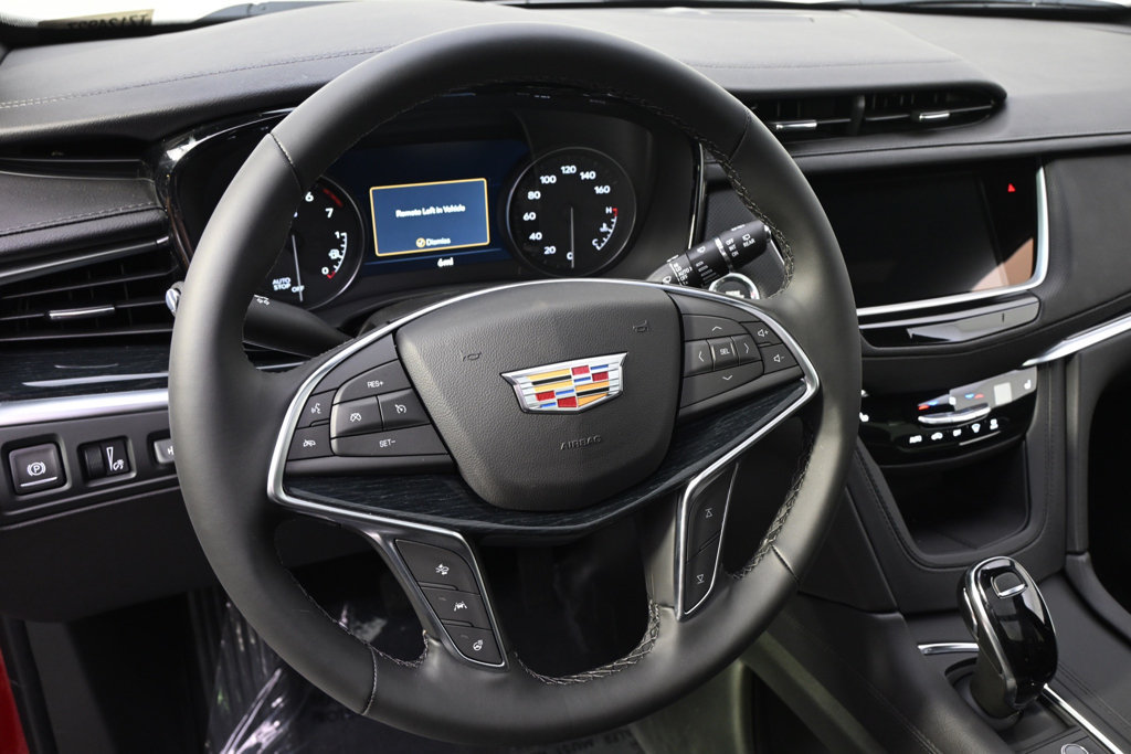 New 2026 Cadillac XT5 Premium Luxury w/ LPO, Floor Liner Package AWD/4WD image 12