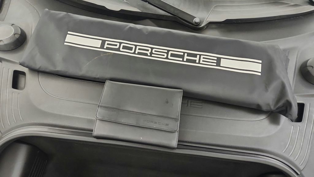 Used 2012 Porsche 911 Carrera RWD image 39
