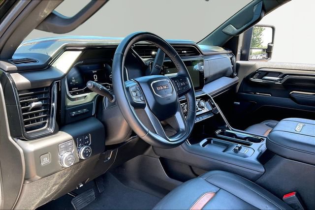 Used 2024 GMC Sierra 2500 AT4 w/ AT4 Premium Plus Package AWD/4WD image 12
