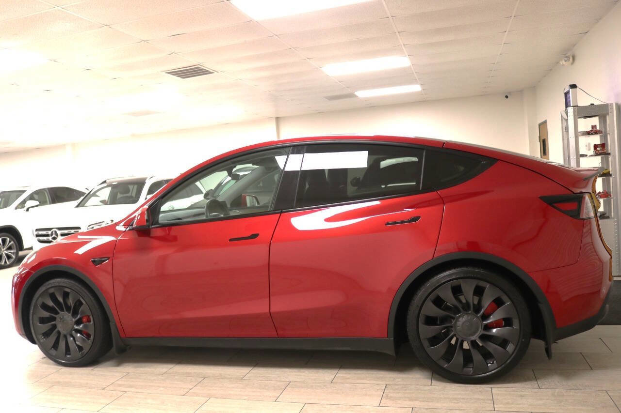 Used 2023 Tesla Model Y Performance image 11