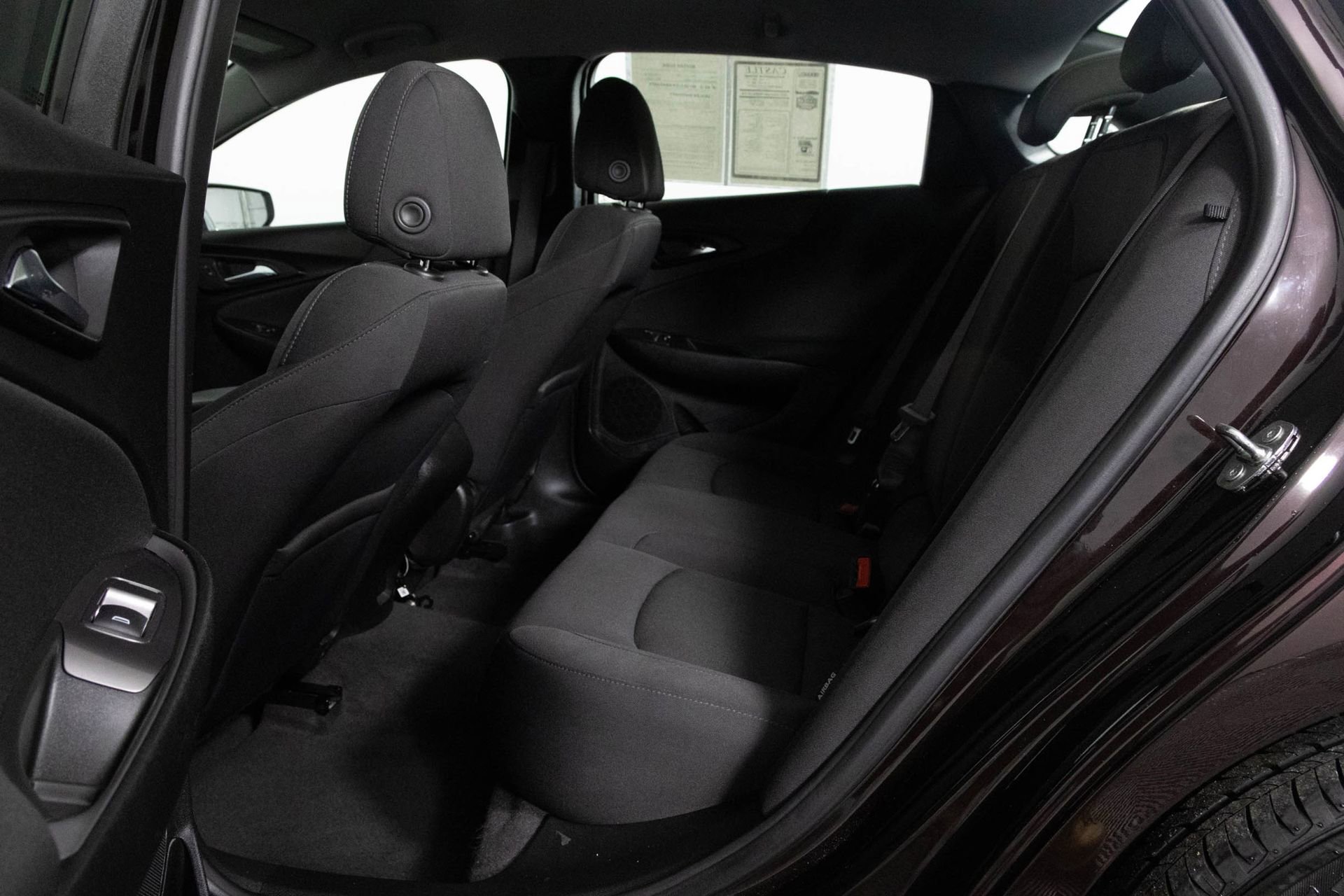 Used 2021 Chevrolet Malibu LS image 33