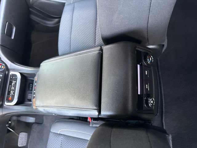 Certified 2023 GMC Acadia SLE image 25