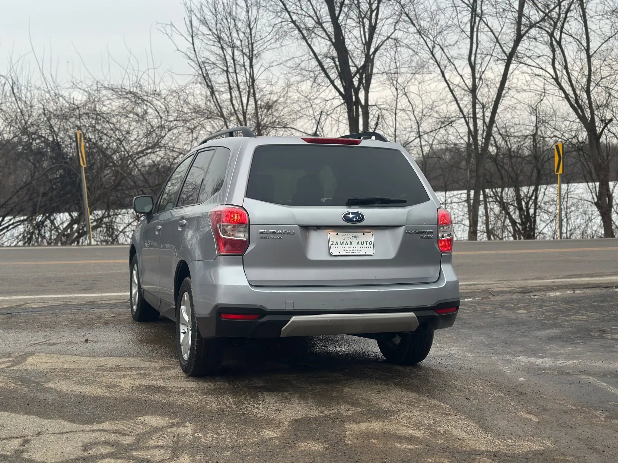 Used 2014 Subaru Forester 2.5i Premium w/ All-Weather Package AWD/4WD image 12