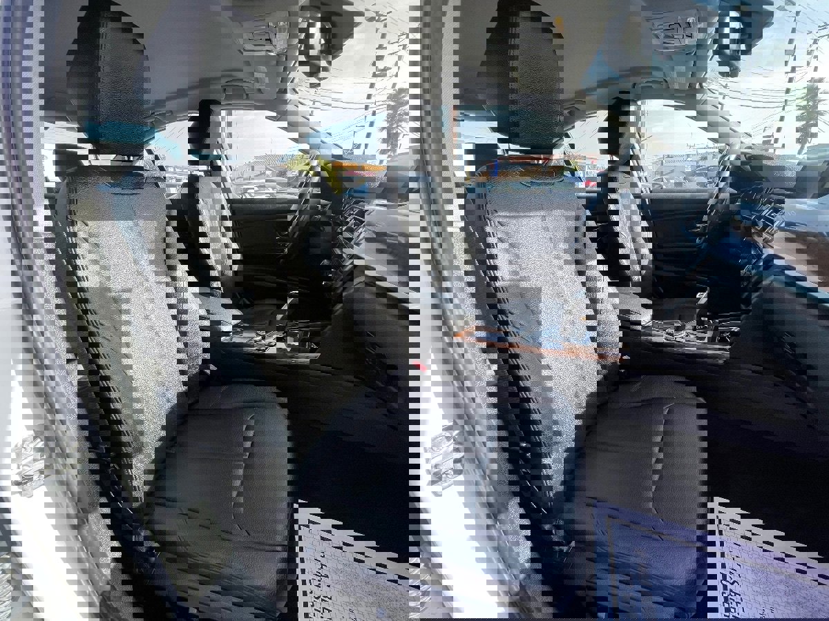 Used 2013 BMW 328i Sedan image 13