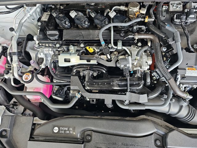 Used 2024 Toyota Prius XLE image 29