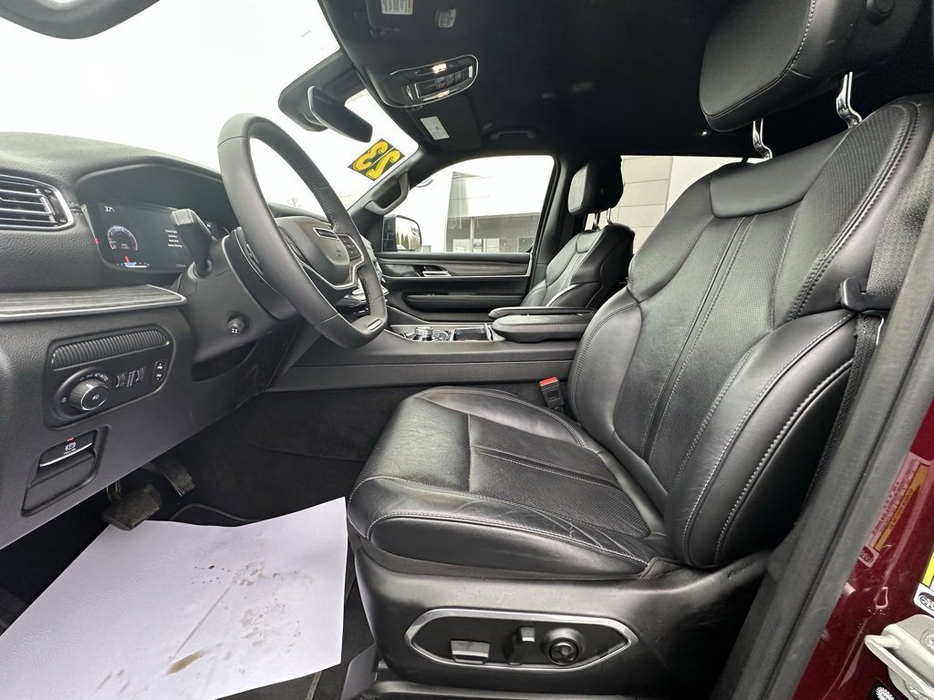 Used 2023 Jeep Wagoneer L Series II image 21