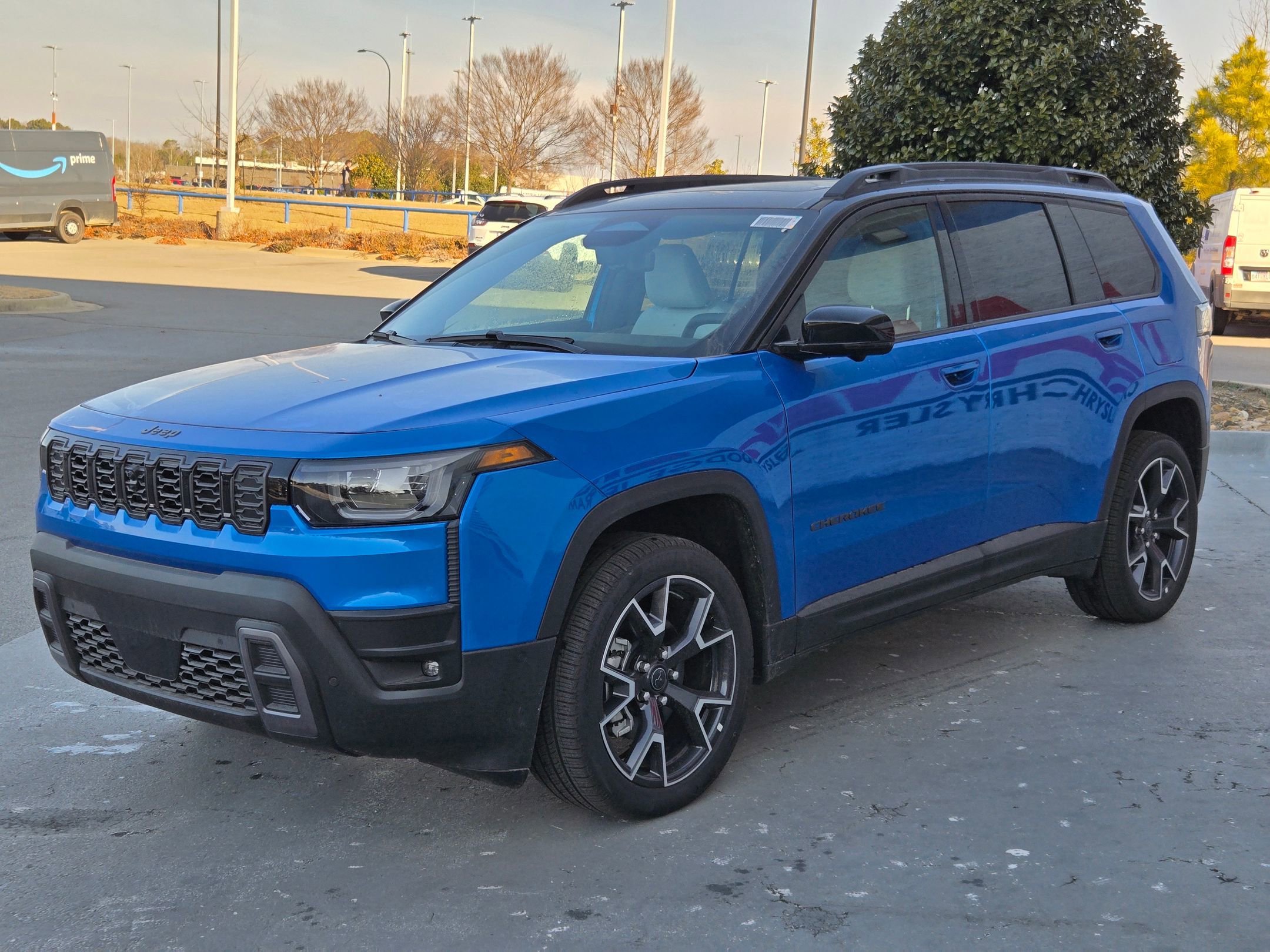 New 2026 Jeep Cherokee Overland w/ Trailer Tow Group AWD/4WD image 3