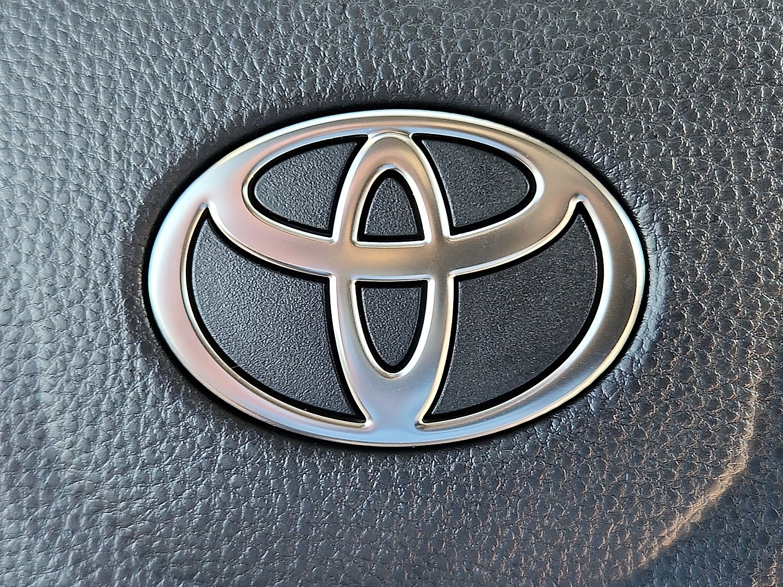 New 2025 Toyota Tacoma TRD Sport image 19