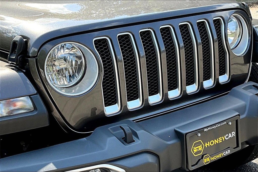 Used 2023 Jeep Wrangler Sahara image 33