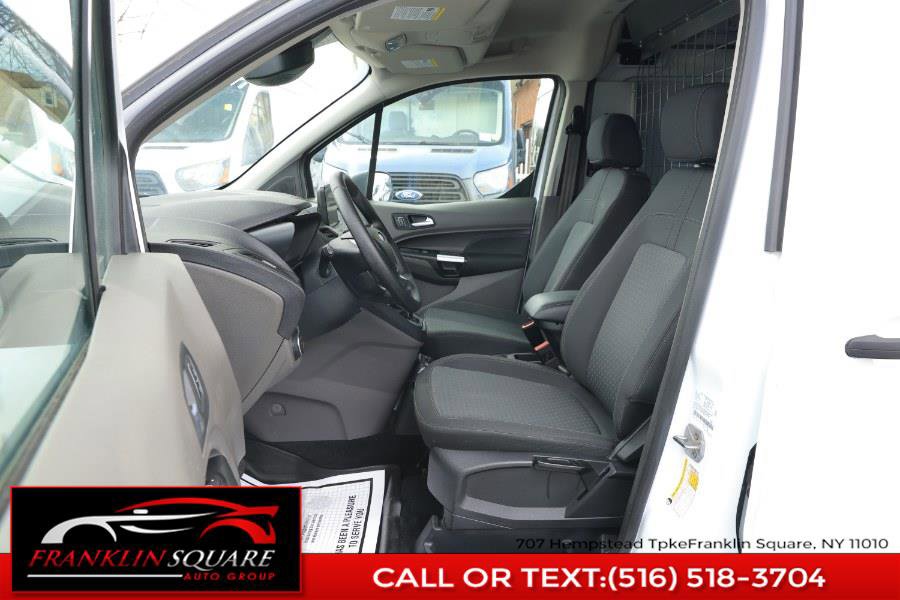 Used 2022 Ford Transit Connect XLT image 32