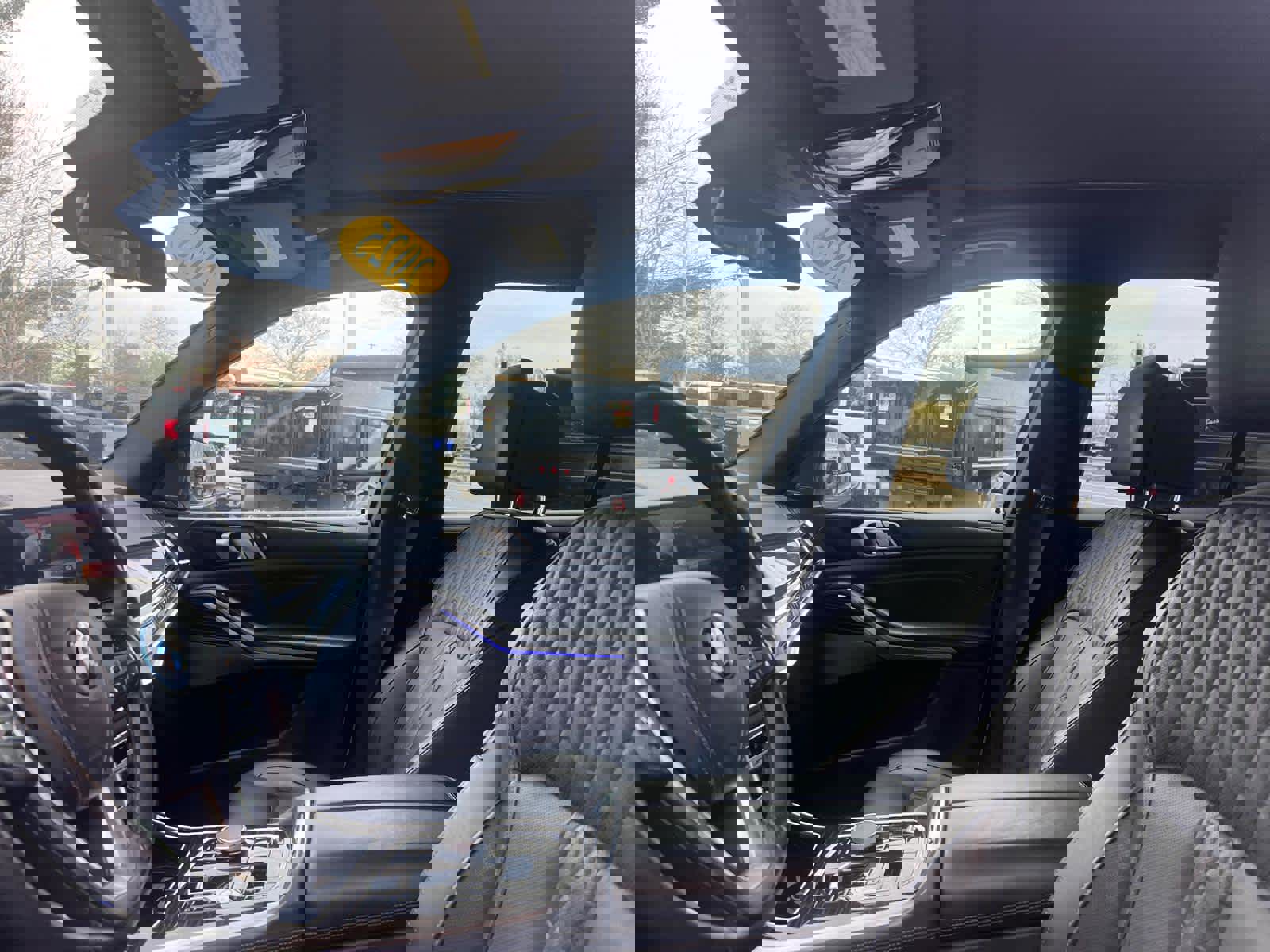 Used 2025 BMW X5 xDrive50e image 12