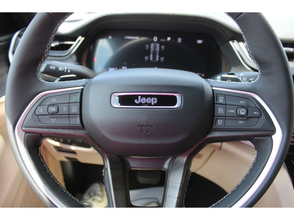 New 2027 Jeep Grand Cherokee Limited AWD/4WD image 8