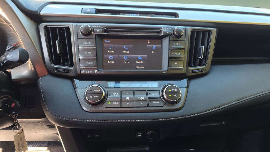 Used 2015 Toyota RAV4 XLE image 19