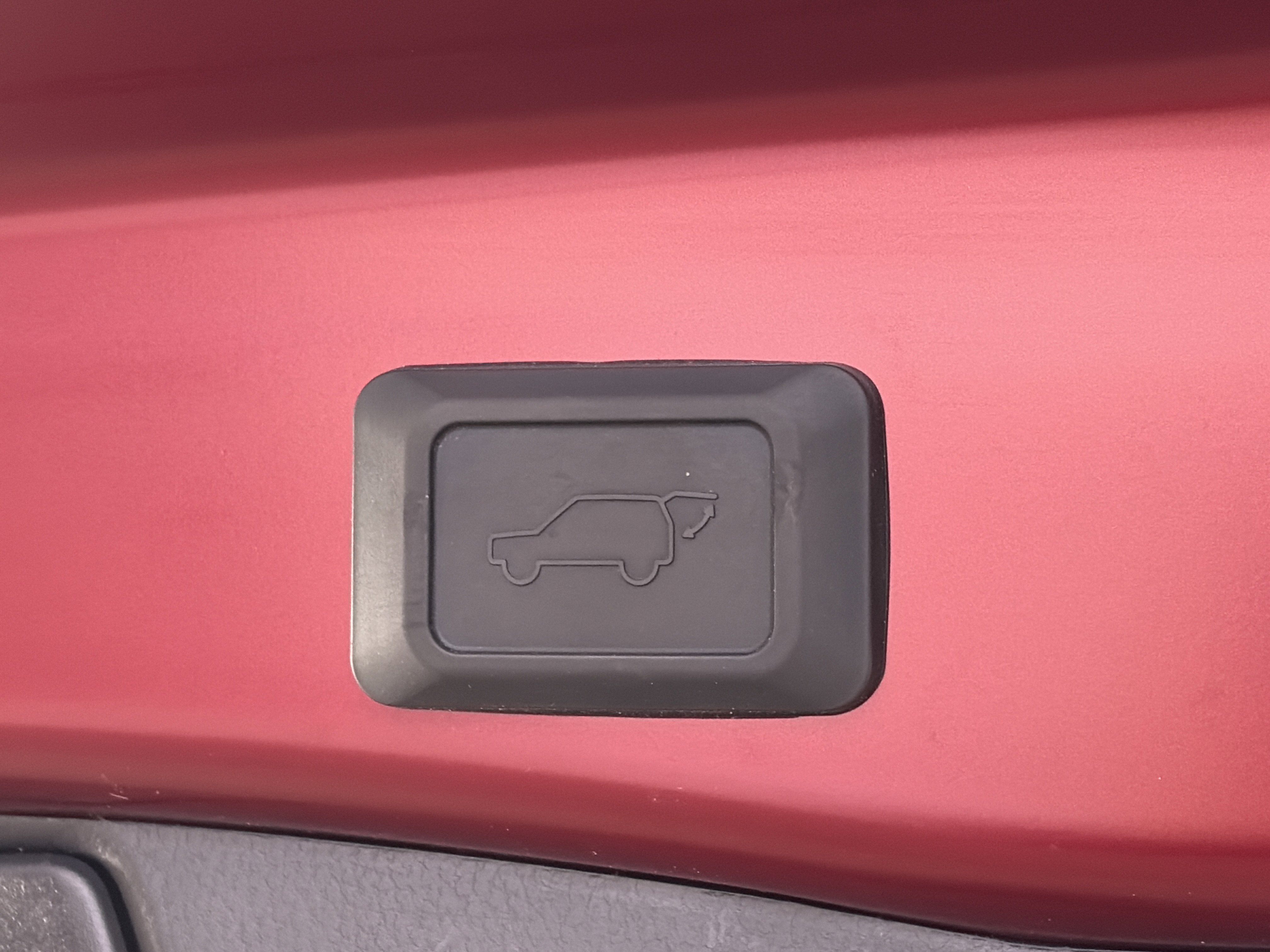 Used 2023 Toyota RAV4 XLE w/ Convenience Package image 15