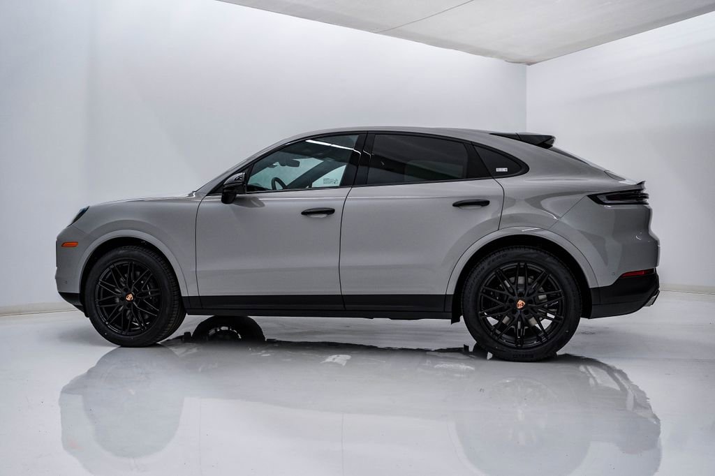 New 2026 Porsche Cayenne Coupe image 2