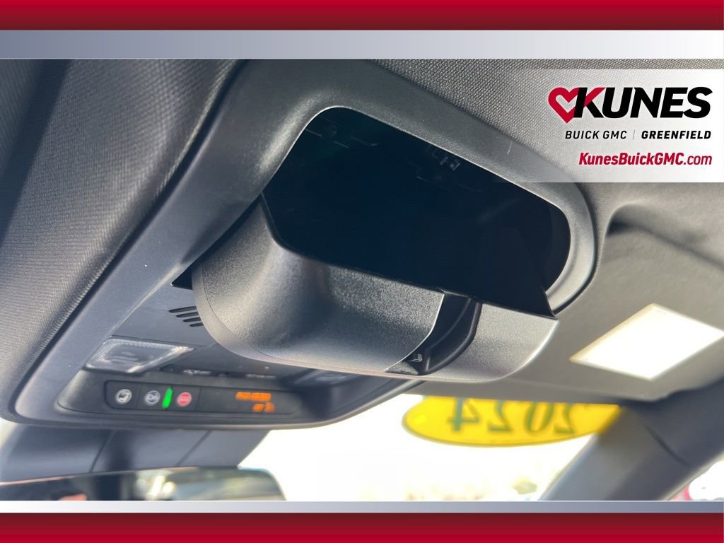 Used 2024 Cadillac XT4 Premium Luxury image 17