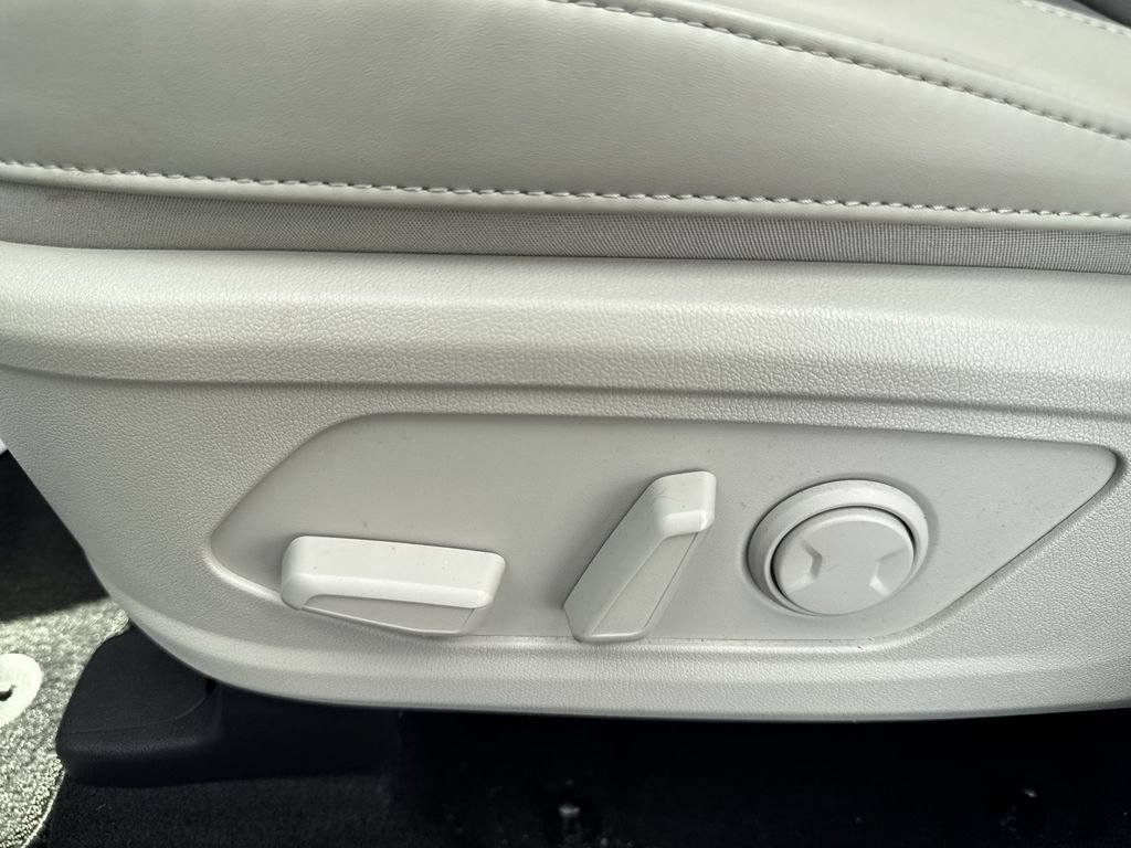 New 2025 Kia Sorento EX AWD/4WD image 18