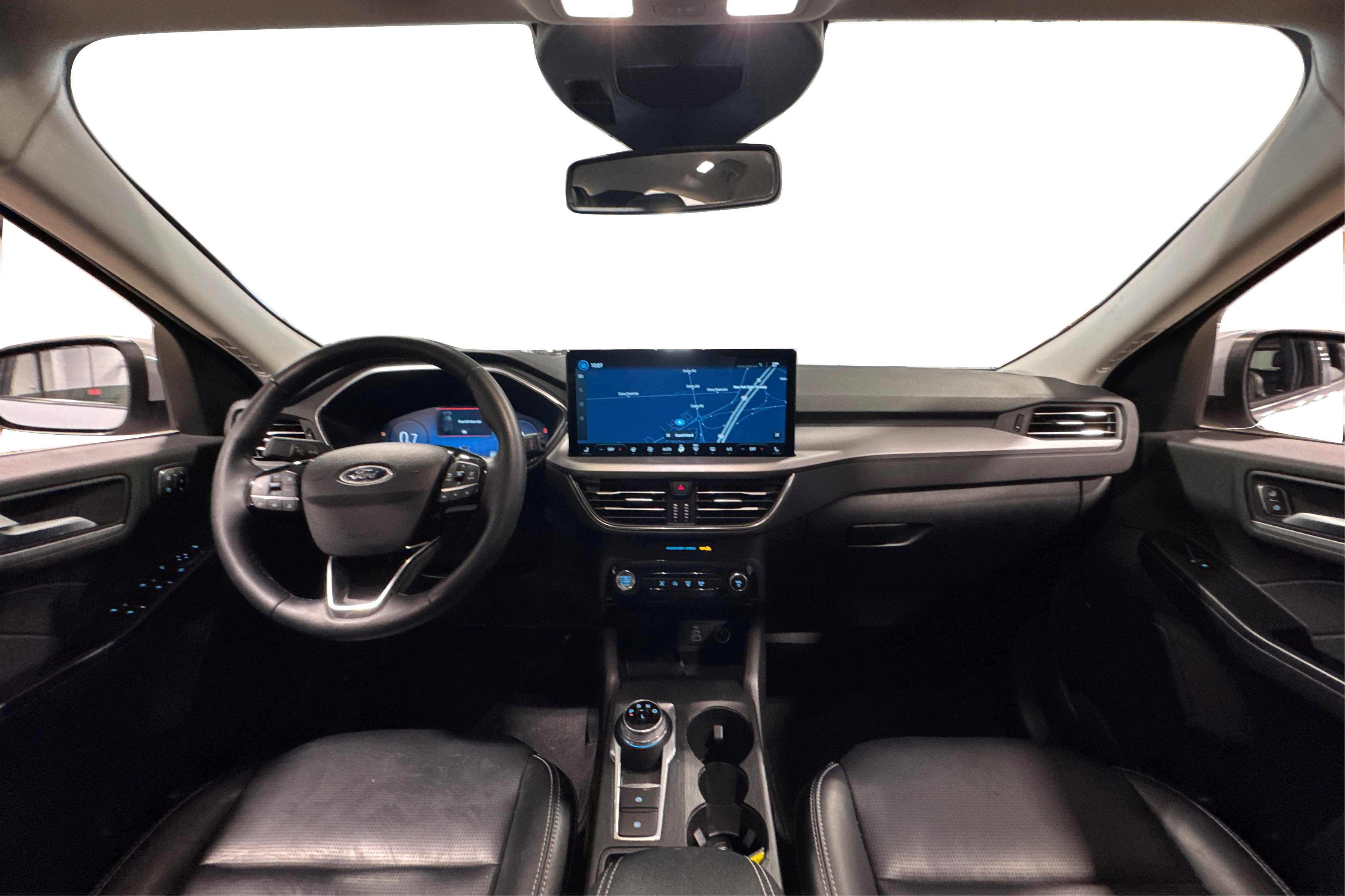 Used 2025 Ford Escape Platinum AWD/4WD image 43