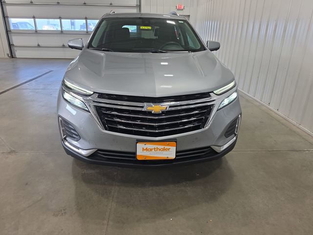 Used 2024 Chevrolet Equinox Premier AWD/4WD image 3