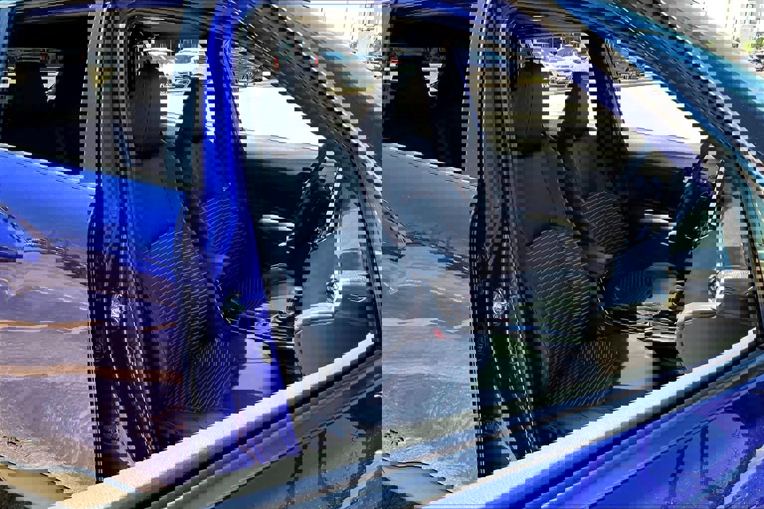 Used 2024 Toyota Corolla Cross XSE w/ Convenience Package image 9