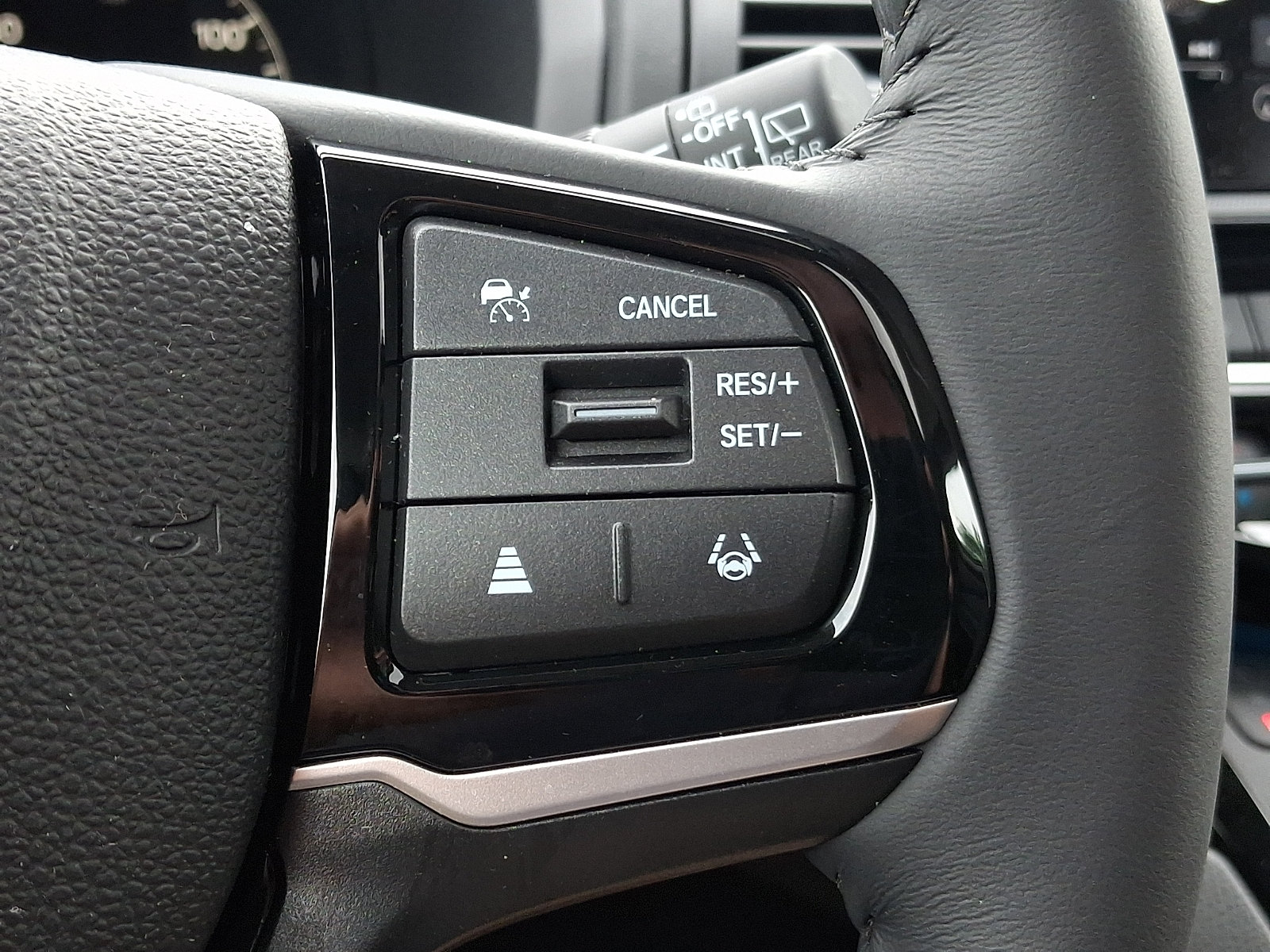 Used 2025 Honda Odyssey Touring image 21