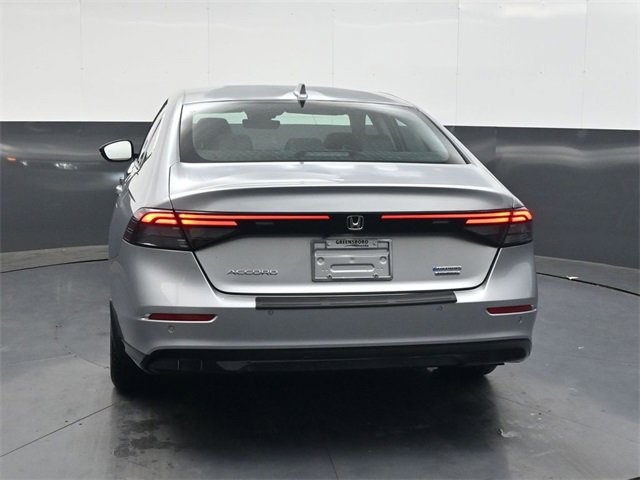 Used 2024 Honda Accord Touring image 5