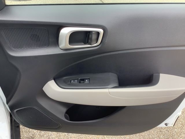 Certified 2026 Hyundai Venue SEL FWD image 23