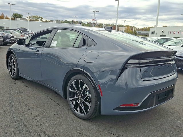 New 2026 Toyota Prius Plug-In Hybrid image 4