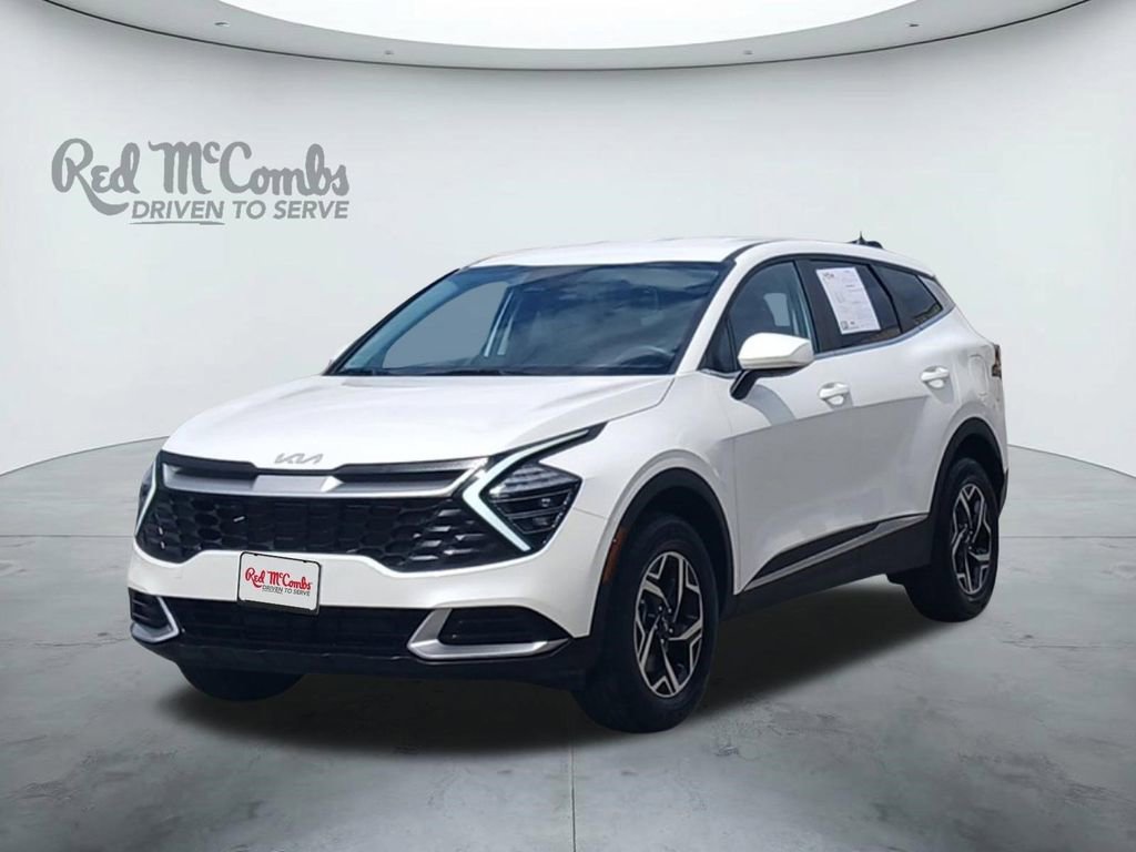 Used 2024 Kia Sportage LX image 1
