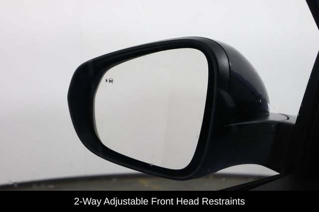 Used 2024 Chevrolet Trax RS w/ Sunroof Package FWD image 36