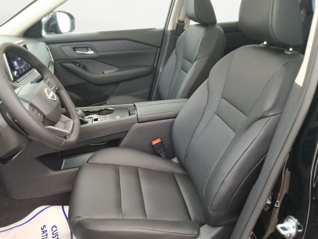 New 2026 Nissan Rogue SV image 12