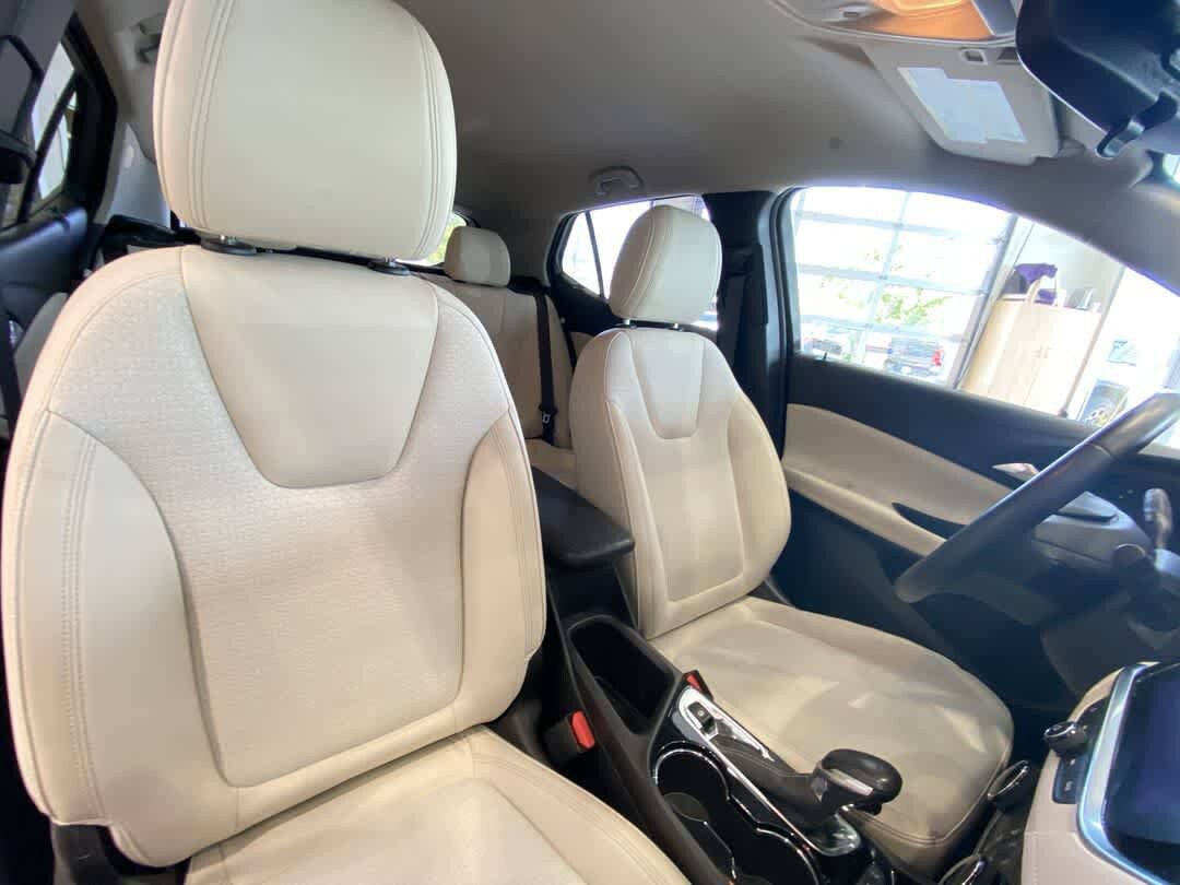 Used 2021 Buick Encore GX Preferred AWD/4WD image 25
