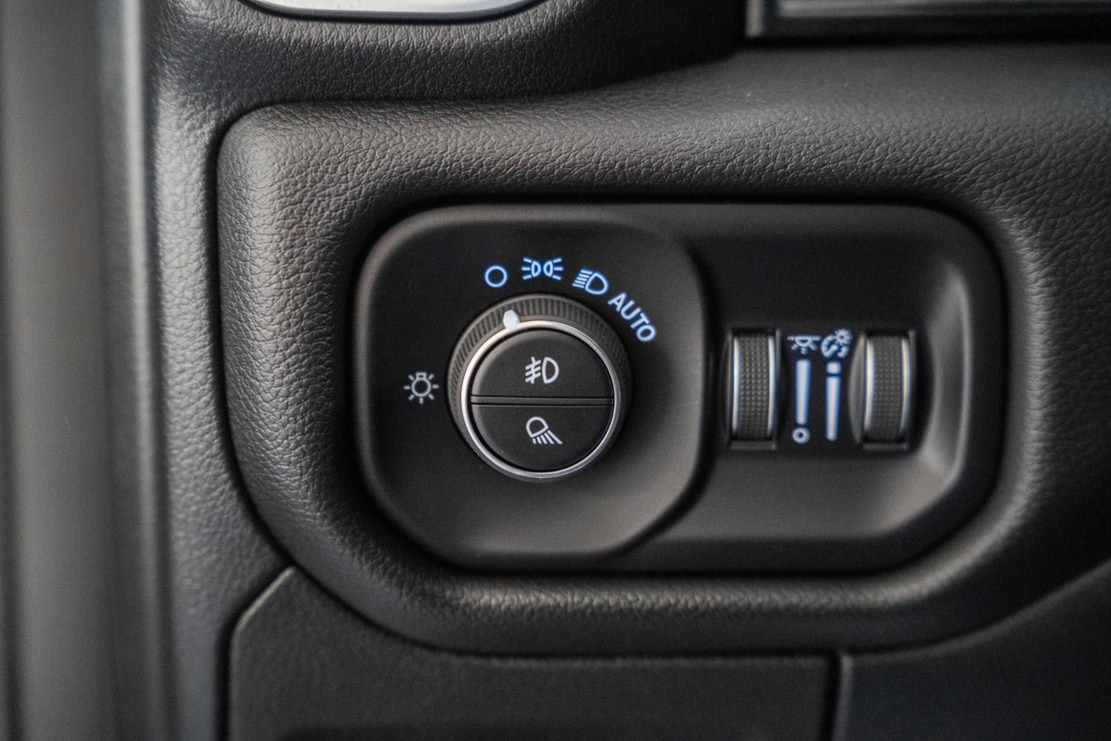 Used 2025 RAM 1500 Laramie w/ Night Edition AWD/4WD image 52