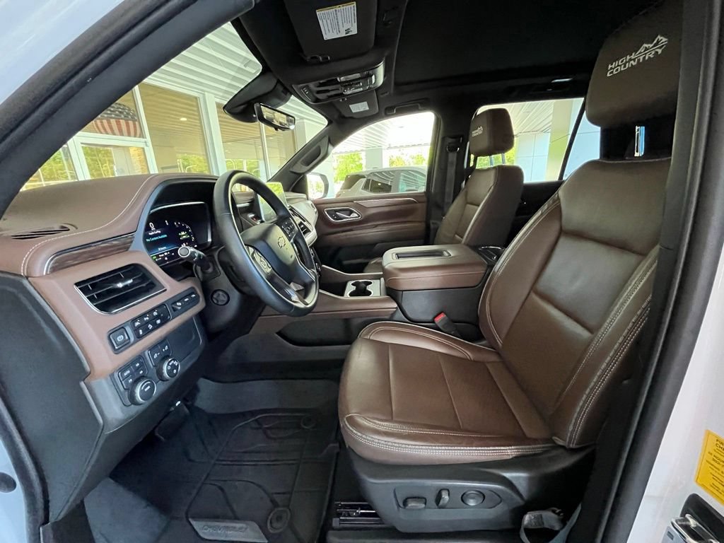 Used 2023 Chevrolet Tahoe High Country w/ Premium Package 2 AWD/4WD image 14