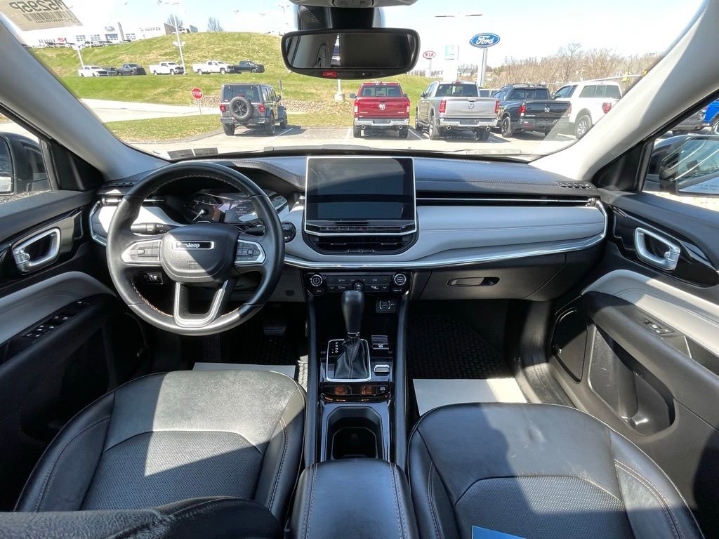 Certified 2022 Jeep Compass Limited w/ Sun and Sound Group image 29