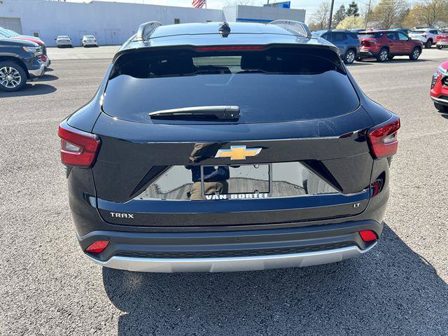 New 2026 Chevrolet Trax LT FWD image 4