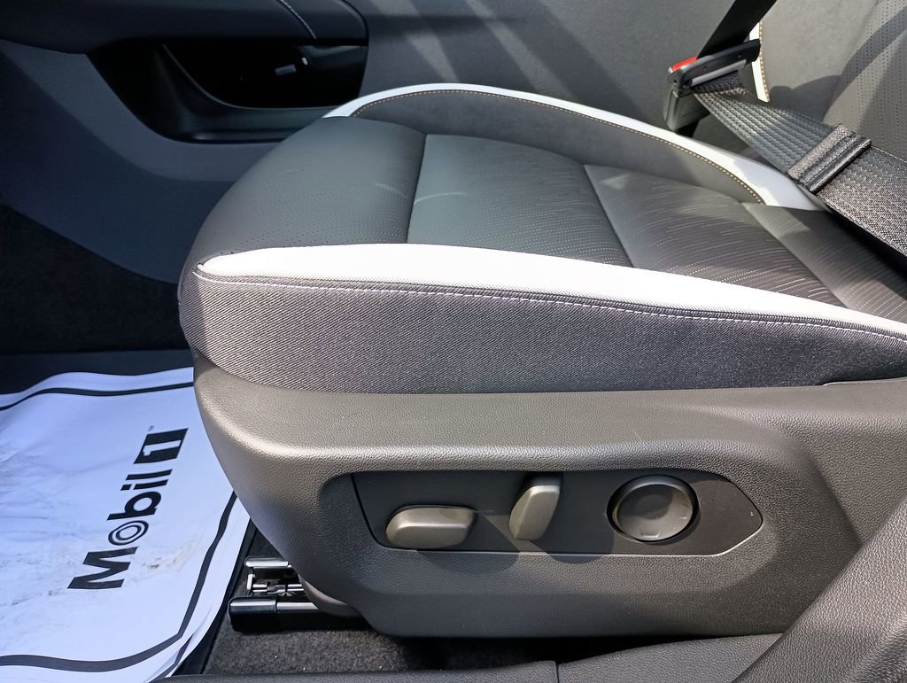 New 2026 Buick Envision Sport Touring image 18