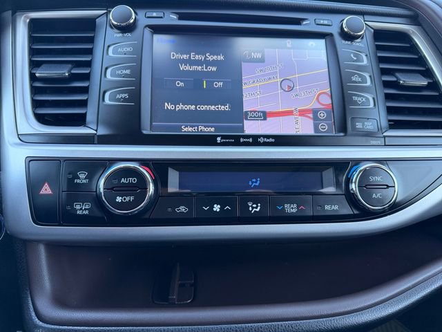 Used 2018 Toyota Highlander XLE image 22