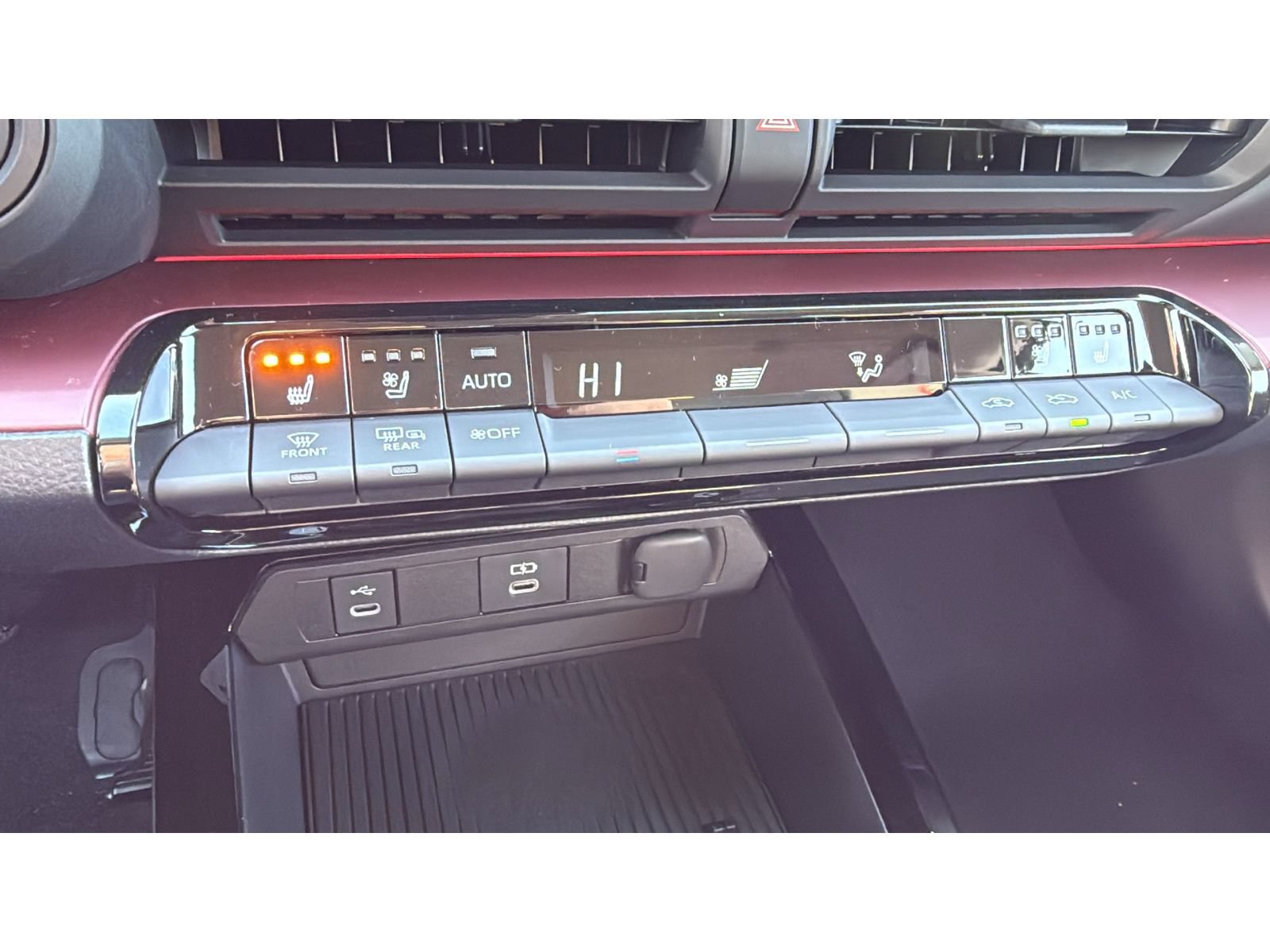 New 2026 Toyota Prius Plug-In Hybrid FWD image 24