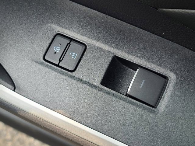 Used 2023 Toyota RAV4 SE image 21