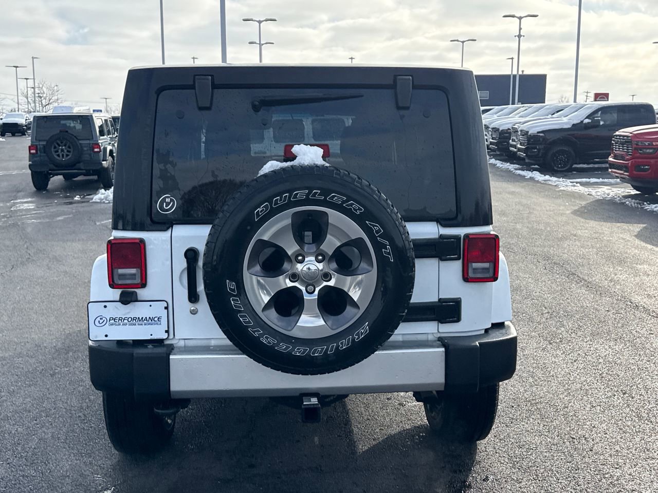Used 2018 Jeep Wrangler Unlimited Sahara image 4