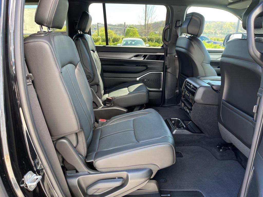 New 2026 Jeep Grand Wagoneer L 4WD image 24