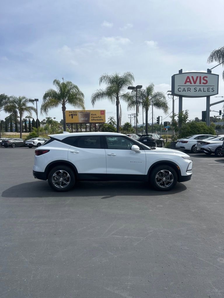 Used 2025 Chevrolet Blazer LT image 5
