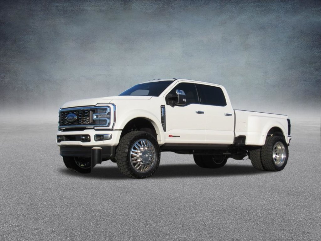 Used 2024 Ford F450 Platinum w/ FX4 Off-Road Package AWD/4WD image 2