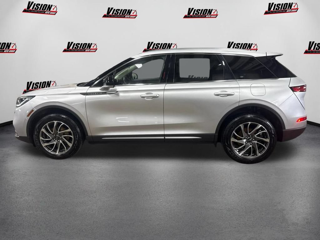 Used 2020 Lincoln Corsair AWD w/ Equipment Group 101A image 8
