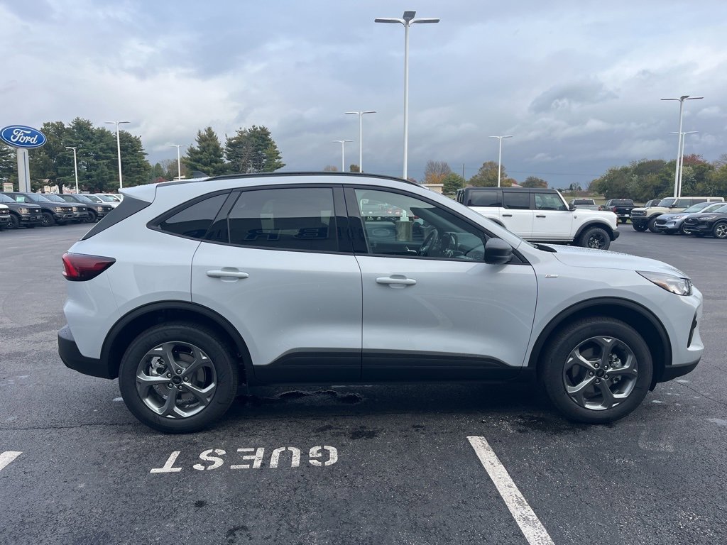 New 2026 Ford Escape ST-Line image 6