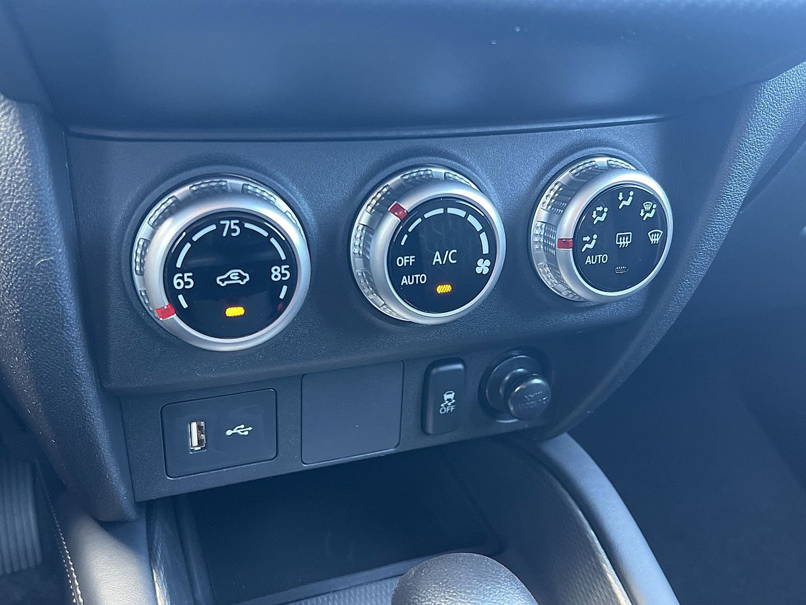 New 2025 Mitsubishi Outlander Sport ES image 16